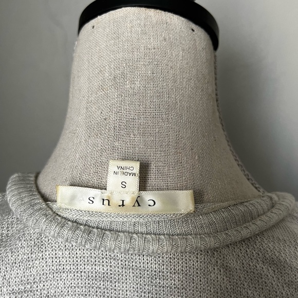 Cyrus gray long vest size S - Picture 6 of 7